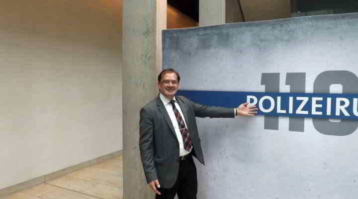 Jörg Vogelsänger (SPD), Brandenburger Jörg Vogelsänger (SPD), Brandenburger Landwirtschaftsminister und Polizeiruf 110 Logo