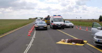 Jede Sekunde zählt bei einem Rettungseinsatz. Das DRK erklärt, was bei einer Rettungsgasse laut Straßenverkehrsordnung zu beachten ist.