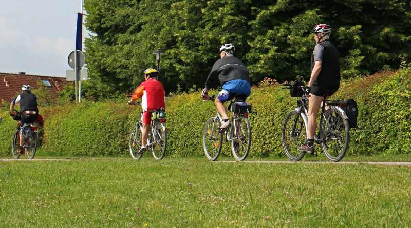 Mit einer Radtour will der Verein „Teltow ohne Grenzen" am 4. Juli die Strecke von 431 Kilometer in die Partnerstadt Ahlen überwinden und pünktlch zum dortigen Stadtfest ankommen. Start ist um 08:00 Uhr auf dem Marktplatz. Teltows Bürgermeister Thomas Schmidt hat bereits seine Teilnahme zugesagt.