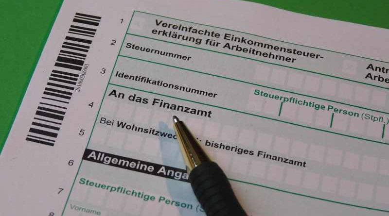 Finanzminister Keller wirbt für elektronische Abgabe der Steuererklärung Steuererklärung mit ELSTER noch einfacher als bisher