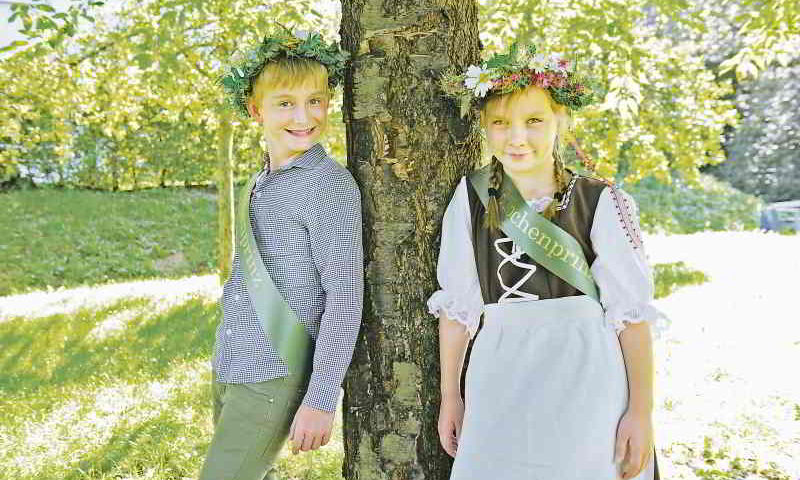 Aurelia Wende und Jonas Töller aus Stahnsdorf sind das neue Rübchenpaar. Sie werden die berühmte Teltower Spezialität in der Saison 2017 repräsentieren.
