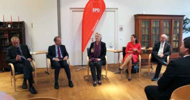 Zu einer Gesprächsrunde mit dem ehemaligen SPD-Parteivorsitzenden Franz Müntefering hatte am 6. September der Ortsverein der SPD Teltow geladen.