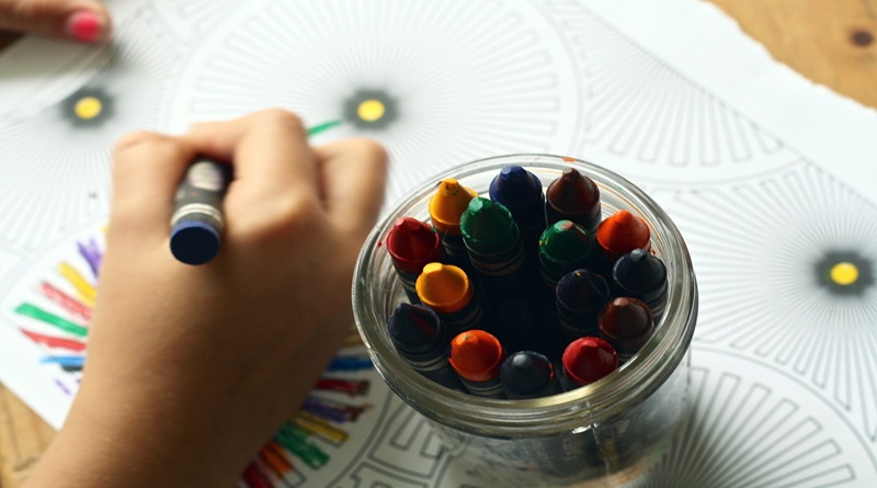 crayons-coloring-book (adapted) (Image by ponce_photography (CC0 Public Domain), via Pixabay)