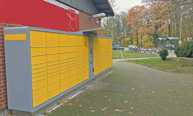 Paketboten verpasst: Stahnsdorfer müssen sich künftig nicht mehr nach Öffnungszeiten richten. In der Annastraße 1 gibt es nun eine DHL-Packstation.