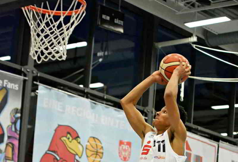 Basketballer des RSV Eintracht verloren am 29. Oktober gegen die ETB Wohnbau Baskets aus Essen 67:78 (23:44).