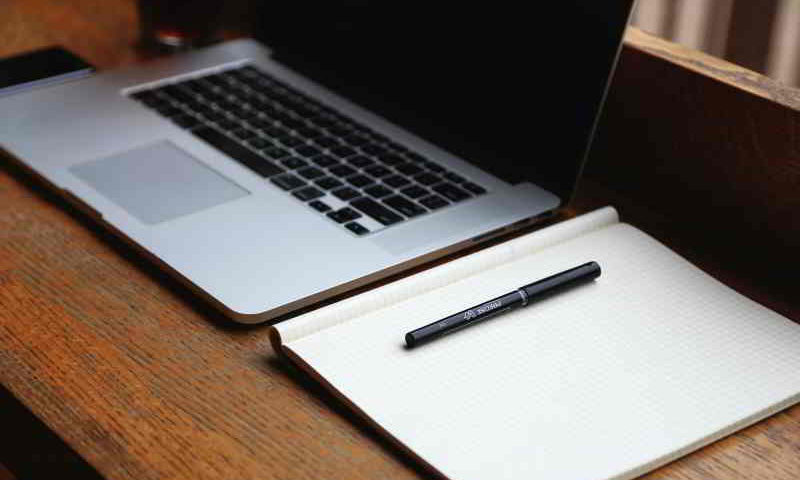 Die Arbeit im Home Office wird immer öfter Alternative. Damit der Traum von beruflicher Freiheit nicht zu Problemen führt, sind wichtige Tipps zu beachten.