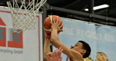 Das Basketball-Team des RSV Eintracht hat am vergangenen Sonntag in der 2. Bundesliga ProB einen wichtigen Sieg erspielt. Das Team von Trainer Denis Toroman gewann deutlich mit 93:73 gegen die ETB Wohnbau Baskets aus Essen und ist dem Klassenerhalt damit ein ganzes Stück näher.