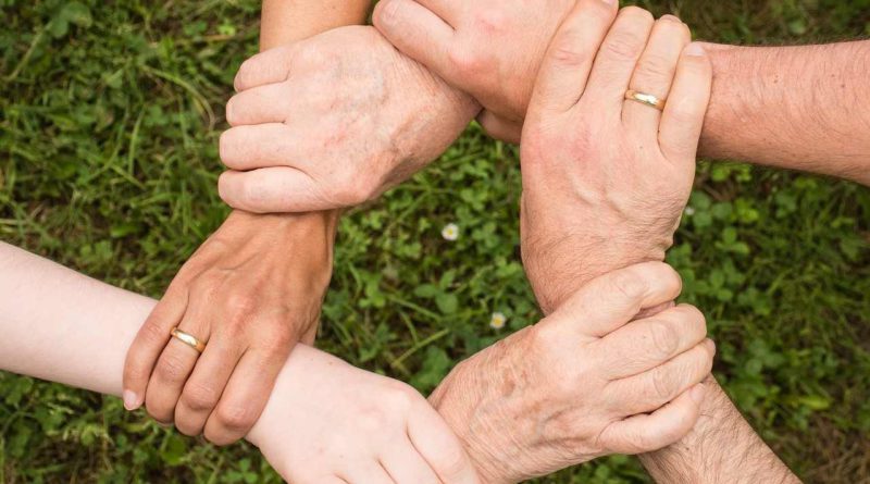 Die Akademie 2. Lebenshälfte ist der Landesarbeitsgemeinschaft der Freiwilligenagenturen (LAGFA) beigetreten, einem Netzwerk, das sich für bessere Rahmenbedingungen im Ehrenamt einsetzt. Zusammen mit den Freiwilligenagenturen in Teltow-Kleinmachnow-Stahnsdorf und in Ahrensfelde im Nordosten von Berlin ist das Netzwerk nun auf 20 Mitglieder angewachsen.