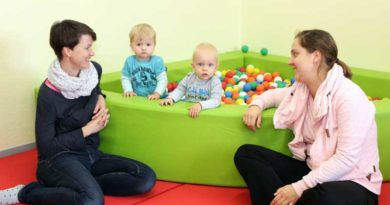 Im März 2018 startete in der Ruhlsdorfer Kita die Krabbelgruppe für Kinder von sechs Monaten bis eineinhalb Jahren, ein Angebot, das in Kooperation mit dem Familienzentrum „Philantow“ umgesetzt wird.