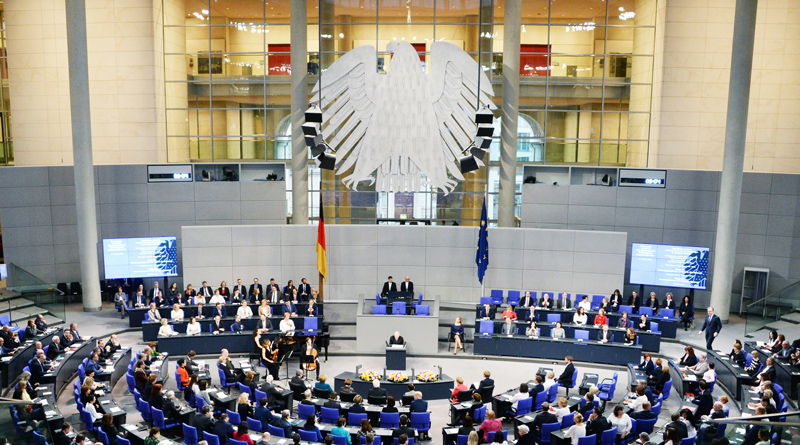 Am 8. September von 9 bis 19 Uhr können Besucher beim 15. Tag der offenen Tür im Bundestag einen Blick hinter die Kulissen der Politik werfen und mit Abgeordneten direkt ins Gespräch kommen.