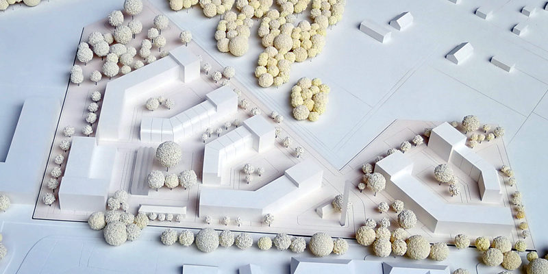 Mit Hilfe eines städtebaulichen Wettbewerbs haben die Gemeinde und die P&E Planungs- und Entwicklungsgesellschaft Kleinmachnow nun eine innovative Lösungen für das am Stahnsdorfer Damm, gegenüber dem Julius-Kühn-Institut, geplante Wohnquartier gefunden.