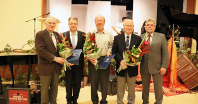 Die Gemeinde Stahnsdorf verlieh am 25. Oktober ihre Ehrennadeln Nummer 16 bis 18.