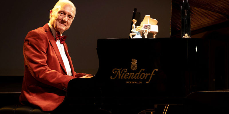 Dem Ausgleich der Kaufsumme für den Flügel im Stubenrauchsaal ist Hermann Lamprecht mit seinem Konzert am 24. Januar wieder ein Stück näher gekommen.