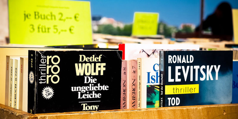 Am 18. April veranstaltet die Gemeindebibliothek ihren jährlichen Bücherbasar im Gemeindezentrum Stahnsdorf, wo Bücher und DVDs, aber auch Wolle und Stoffreste gekauft, verkauft und getauscht werden.