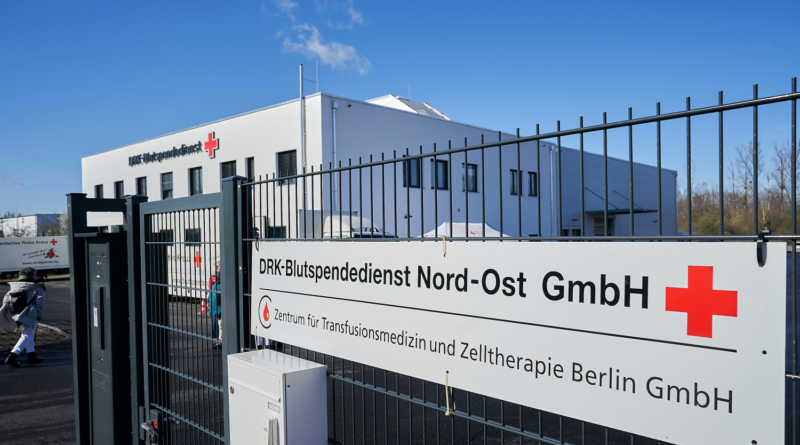 Deutsches Rotes Kreuz eröffnet Logistikzentrum in Großbeeren
