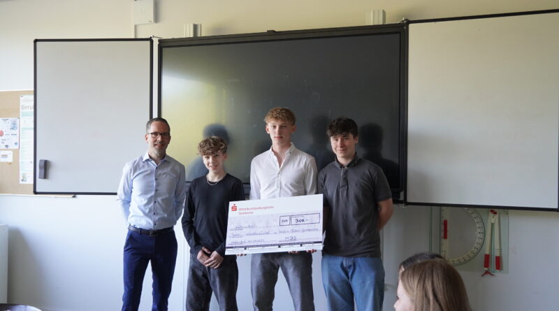 Schülerteam „Schnelles Geld“ aus Stahnsdorf holt den 2. Platz beim Planspiel Börse