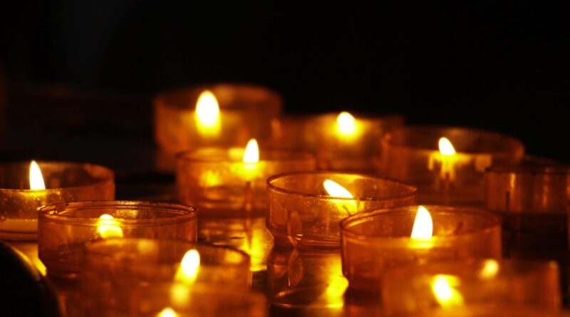 Dunkellesung in der Neuen Kirche Kleinmachnow