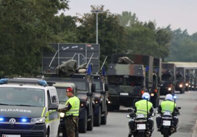Bundeswehrkonvoi auf Straßen Brandenburg erwartet