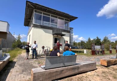 Kleinmachnow – Neue Bänke am Checkpoint Bravo