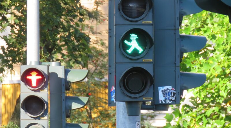 „Lieber Rücksicht. Lieber leben.“ – Minister Detlef Tabbert ruft zu Vorsicht und Rücksicht im Straßenverkehr auf