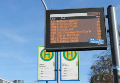 Teltow – Erneuerung der Bushaltestellen Warthestraße vor dem Gesundheitszentrum – Umleitung mehrerer Buslinien Teltow – Erneuerung der Bushaltestellen Warthestraße vor dem Gesundheitszentrum – Umleitung mehrerer Buslinien