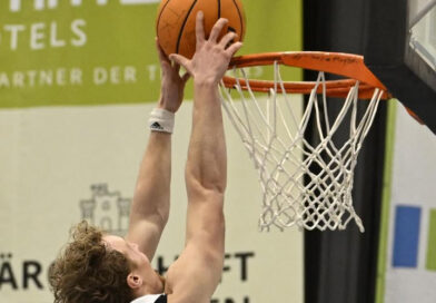 49ers setzen sich gegen geschwächte Hertener durch 49ers setzen sich gegen geschwächte Hertener durch