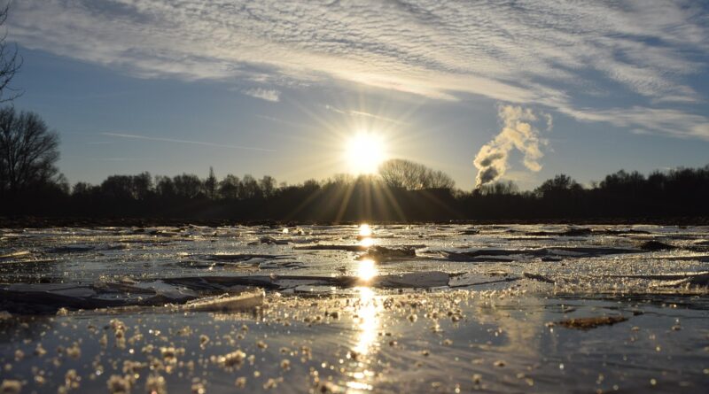 Polizeiliche Suchmaßnahmen in Stahnsdorf am Güterfelder Haussee Polizeiliche Suchmaßnahmen in Stahnsdorf am Güterfelder Haussee