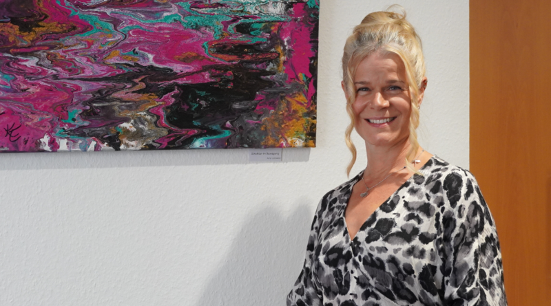 Zwischen Nähe und Distanz – Kunst in der Sparkasse Stahnsdorf
