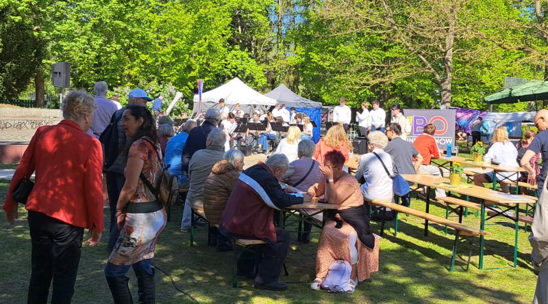 Der 1. Mai auf dem „Fest für Demokratie und Vielfalt“ im August-Mattausch-Park