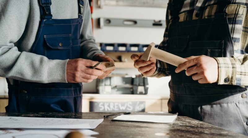 Junge Menschen setzen auf´s Handwerk: Sommerferien bieten jetzt noch Chancen für Jugendliche und ihre Eltern Junge Menschen setzen auf´s Handwerk: Sommerferien bieten jetzt noch Chancen für Jugendliche und ihre Eltern