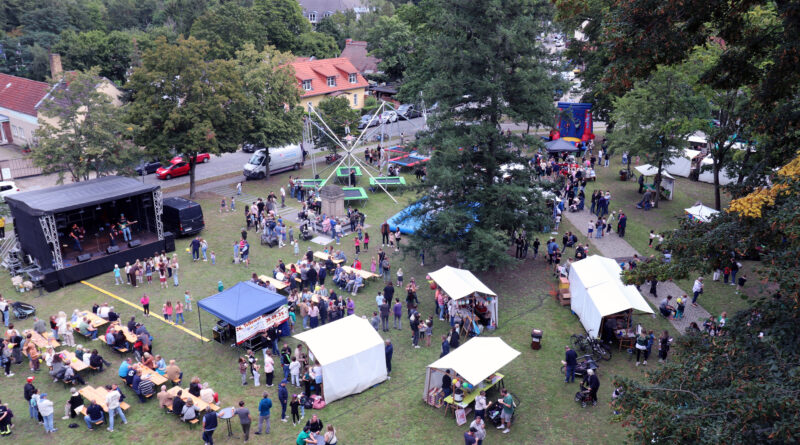 Stahnsdorfer Familienfest schürt Freude auf künftiges Bürgerhaus