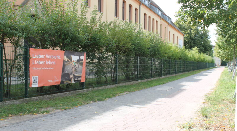 „Lieber Vorsicht. Lieber leben.“ – Minister Robert Crumbach setzt zum Schulstart auf mehr Aufmerksamkeit im Straßenverkehr „Lieber Vorsicht. Lieber leben.“ – Minister Robert Crumbach setzt zum Schulstart auf mehr Aufmerksamkeit im Straßenverkehr