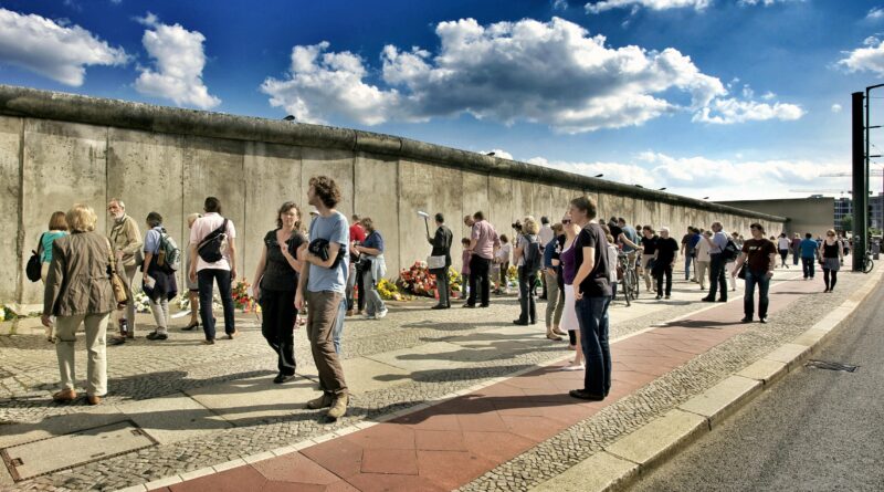 Brandenburg erinnert an die Opfer von Mauerbau und deutscher Teilung Brandenburg erinnert an die Opfer von Mauerbau und deutscher Teilung