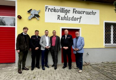 Besuch des Brandenburger Staatssekretärs Uwe Schüler in der Teltower Ortswehr in  Ruhlsdorf